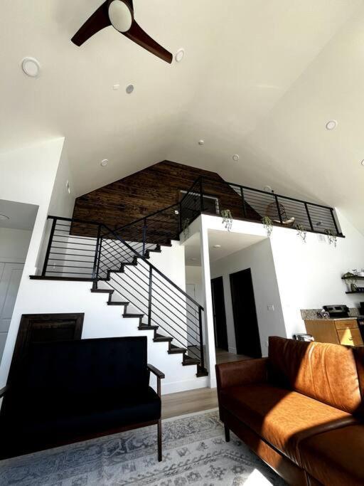 Red Rock Retreat Stunning Floor To Ceiling Views Villa Hatch Exteriör bild